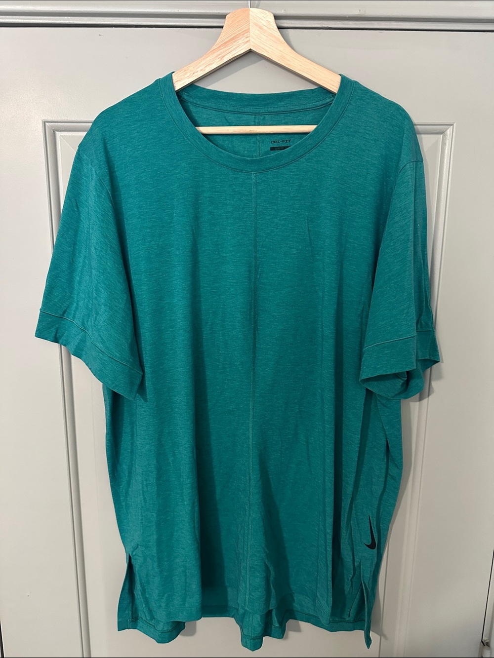 Nike Men's Yoga Tee